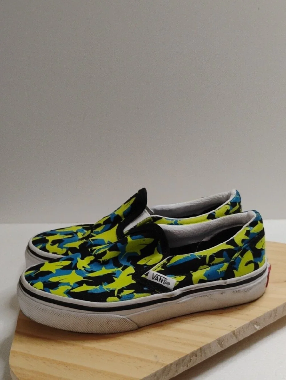 Vans Kids Slip-On Sneakers in Neon Yellow, Blue & Black Shark Motif